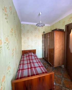 2-к квартира, вторичка, 42м2, 3/4 этаж