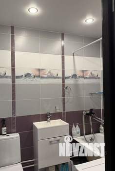 2-к квартира, вторичка, 63м2, 1/9 этаж