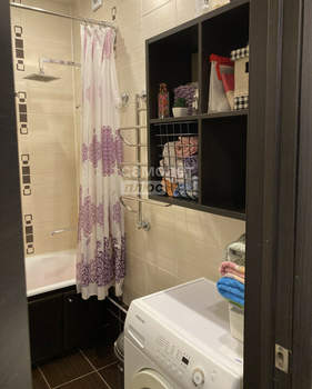 1-к квартира, вторичка, 42м2, 5/10 этаж