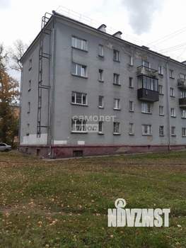 2-к квартира, вторичка, 42м2, 1/4 этаж