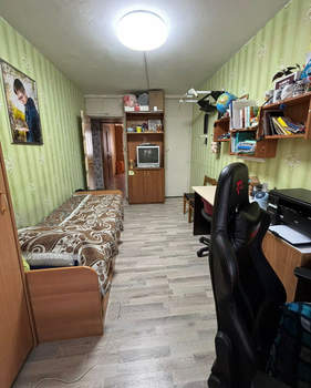 3-к квартира, вторичка, 58м2, 1/4 этаж