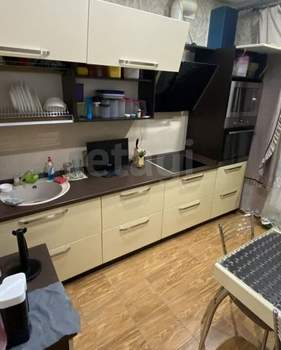 4-к квартира, вторичка, 61м2, 5/5 этаж