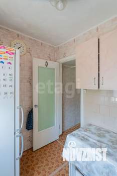 4-к квартира, вторичка, 63м2, 4/4 этаж